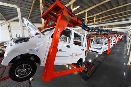중국의 전기차 공장 생산라인. /사진=신화통신, 뉴시스