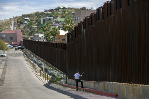 미국-멕시코 국경 장벽. /사진=AP, 뉴시스