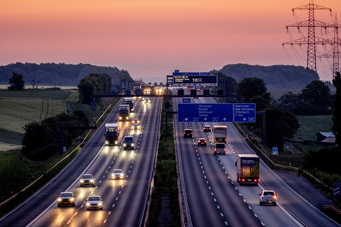 독일 프랑크푸르트 고속도로 차량들. /사진=AP, 뉴시스