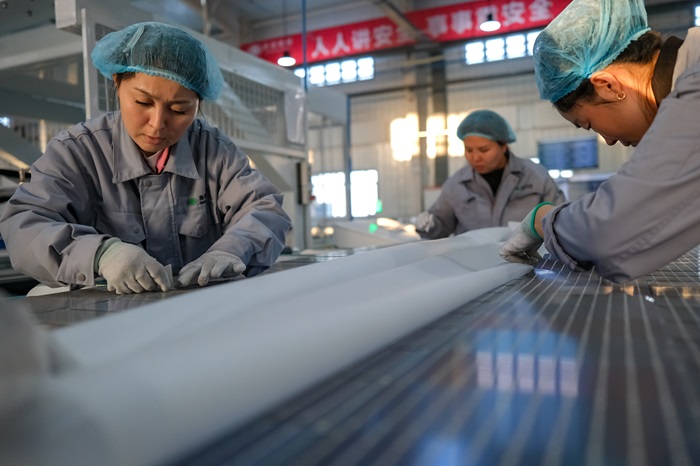 중국 태양광 부품 공장. /사진=신화통신, 뉴시스