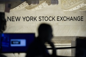 Nasdaq Plunges, Tesla, Broadcom, S&P Tech Fall Sharply - News Directory 3