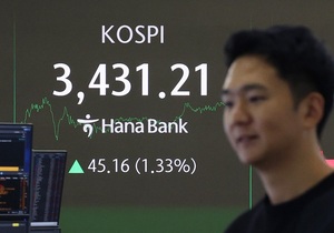 돌아온 外人, 코스피 '급등'...반도체 · 금융지주 '활짝'