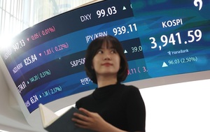 코스피, 3940 돌파 '파죽지세'...반도체·2차전지 '질주'