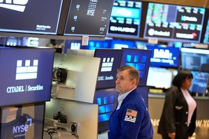 연준 독립성 불안에도..미국증시 '상승', AI주 '뛰고' 은행주 '뚝' - 뉴스 썸네일 이미지