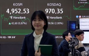 코스닥 '급등'...에코프로비엠 · 엔켐 · HLB · 펩트론 '껑충' - 뉴스 썸네일 이미지