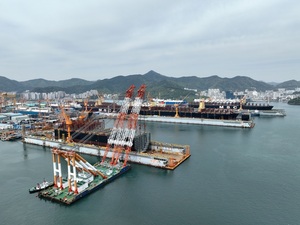 한화오션 등 조선주 '장중 강세'...중동 리스크는?